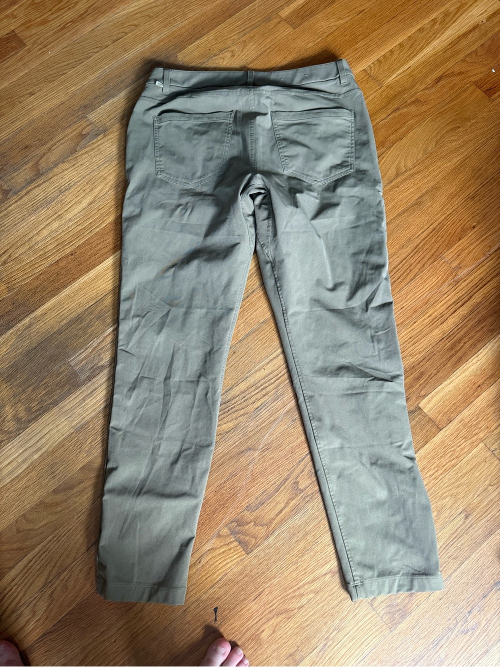 lululemon athletica Men's Chino Pants in Olive Green